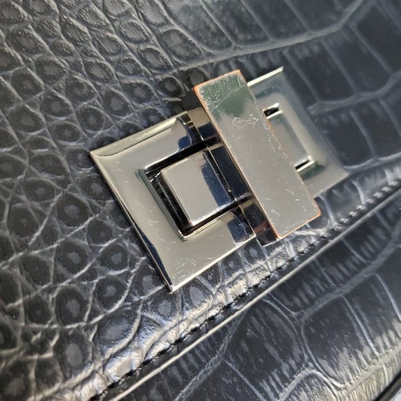 ASOS Croc Crossbody Bag - Picture 4 of 7